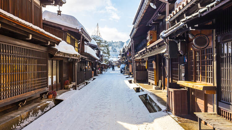 Walk into the past in old Takayama