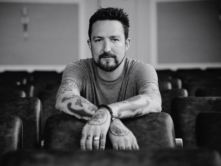 Frank Turner se une a LNG/SHT en una nueva versión de "Do One"