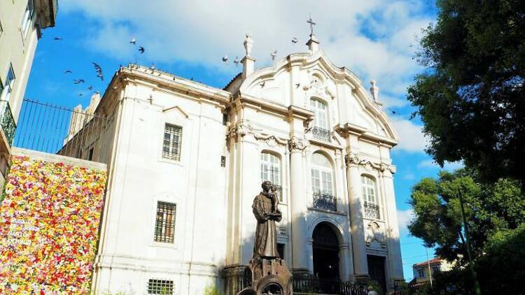 A iniciativa acontece junto ao Museu de Santo António