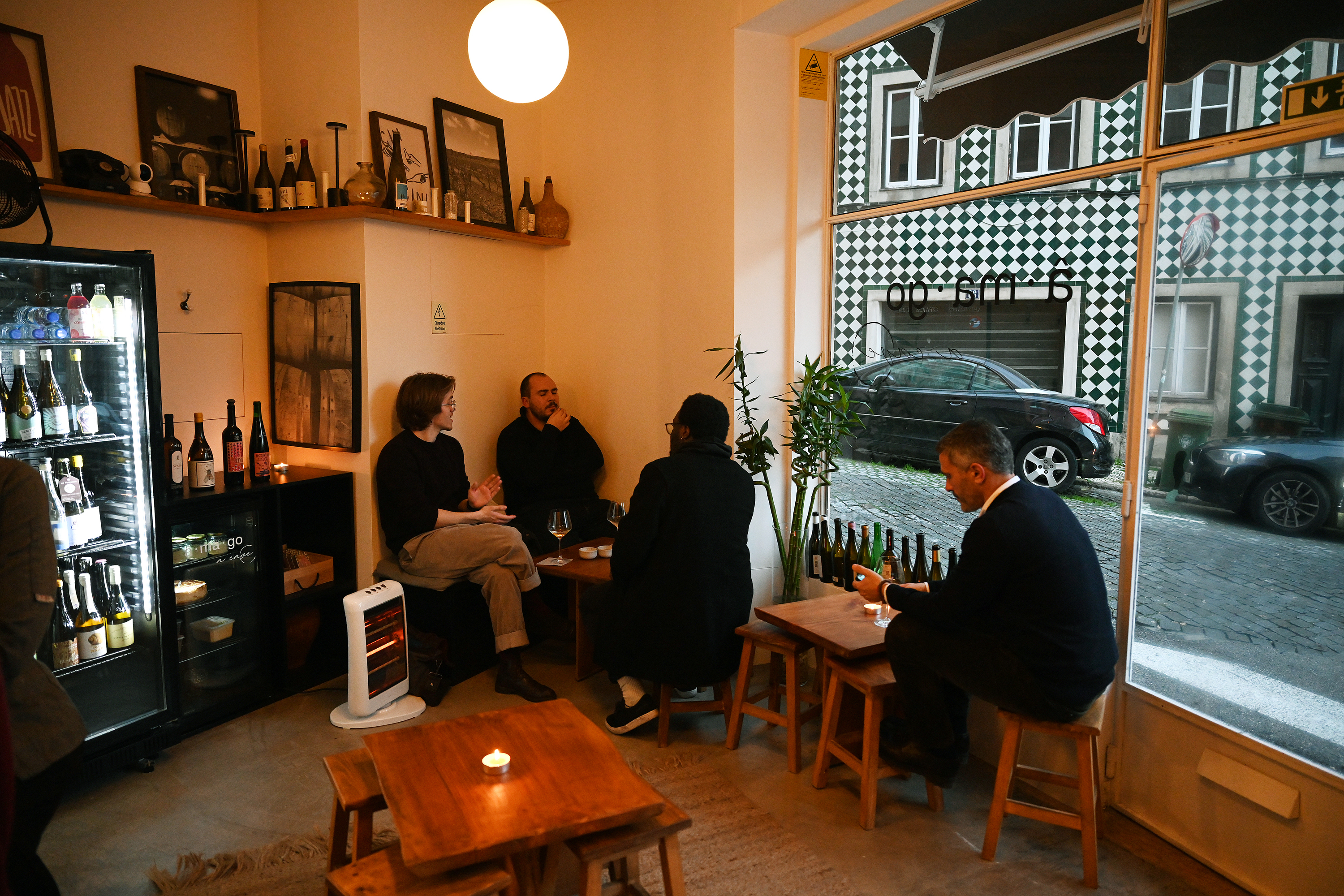 A dois passos do Príncipe Real, o Âmago estendeu-se a um bar de vinhos que vale por si