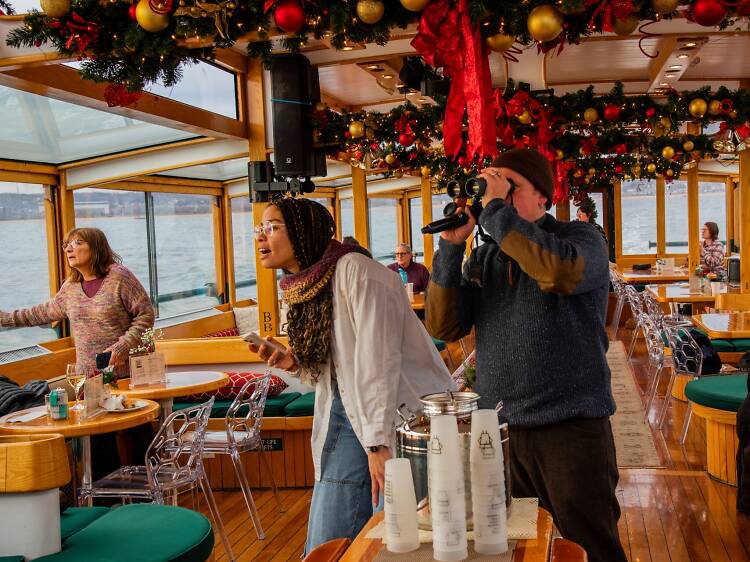 I went on a winter wildlife cruise and found NYC’s harbor seal population