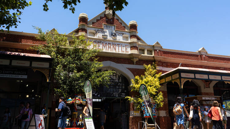 Explore the Fremantle Markets and top it off with a ferris wheel ride