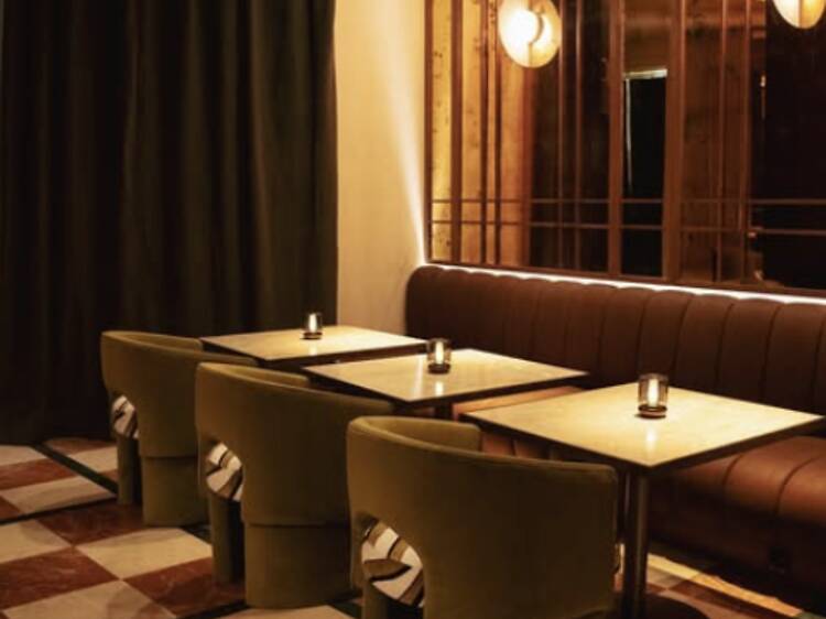 Oculto en un restaurante junto al Museo del Prado