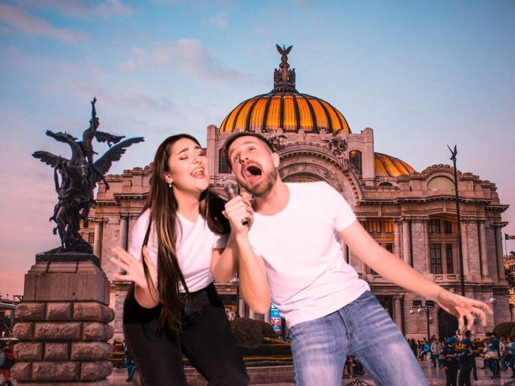 ¿Le cantarías en publico a tu pareja? La CDMX tendrá Karaoke Masivo