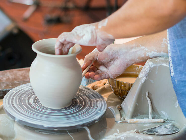 Pottery Wheel Throwing