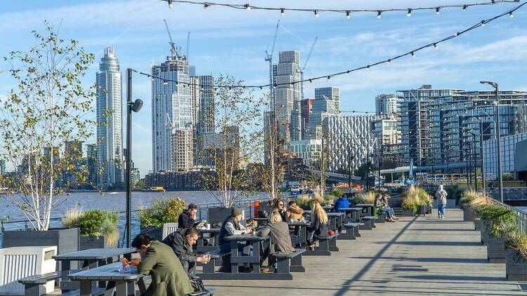 Thames seating in Wandsworth, London