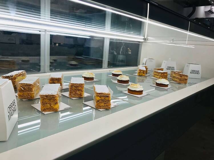 El premio a Mejor Pastelero joven de España tiene una espectacular vitrina dulce en Chamberí El premio a Mejor Pastelero joven de España tiene una espectacular vitrina dulce en Chamberí