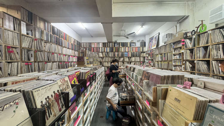 Red Point Record Warehouse #06-11