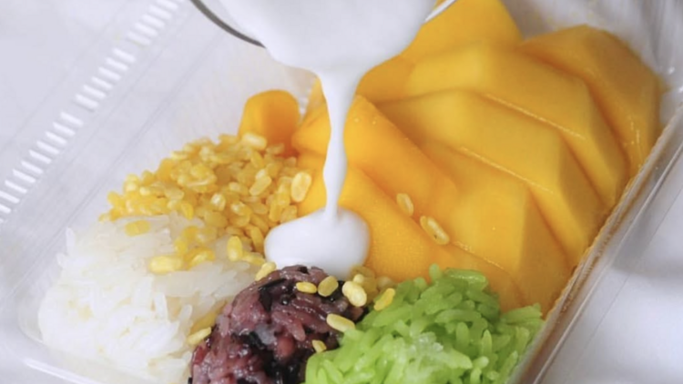 Mae Varee Mango Sticky Rice