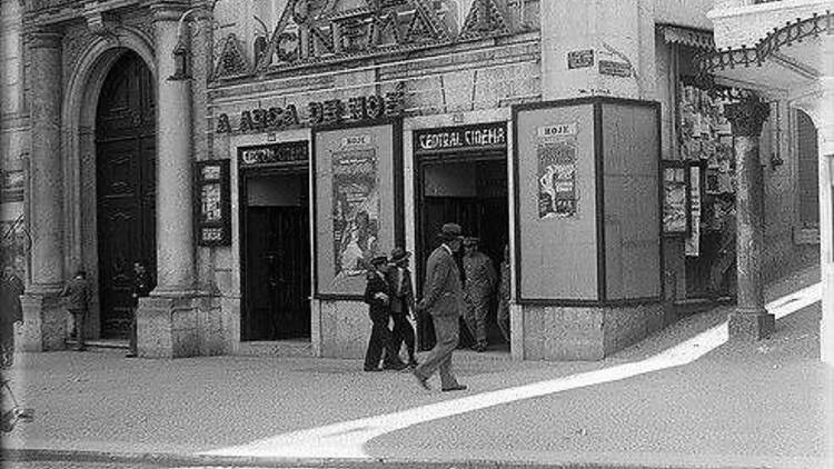 O Pátio das Antigas: O Salão Central que depois foi Central Cinema