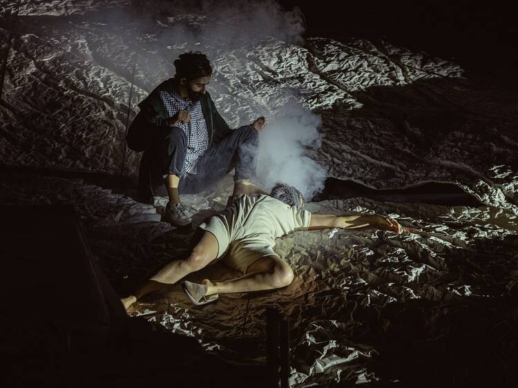 A melhor peça de teatro: “No Yogurt for the Dead”