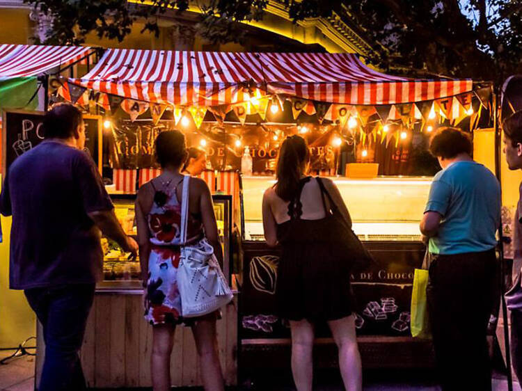 BA Market at Night at Plaza Echeverría