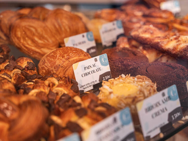 La Carrió, una de las grandes pastelerías populares de Barcelona, abre su segunda tienda en 45 años