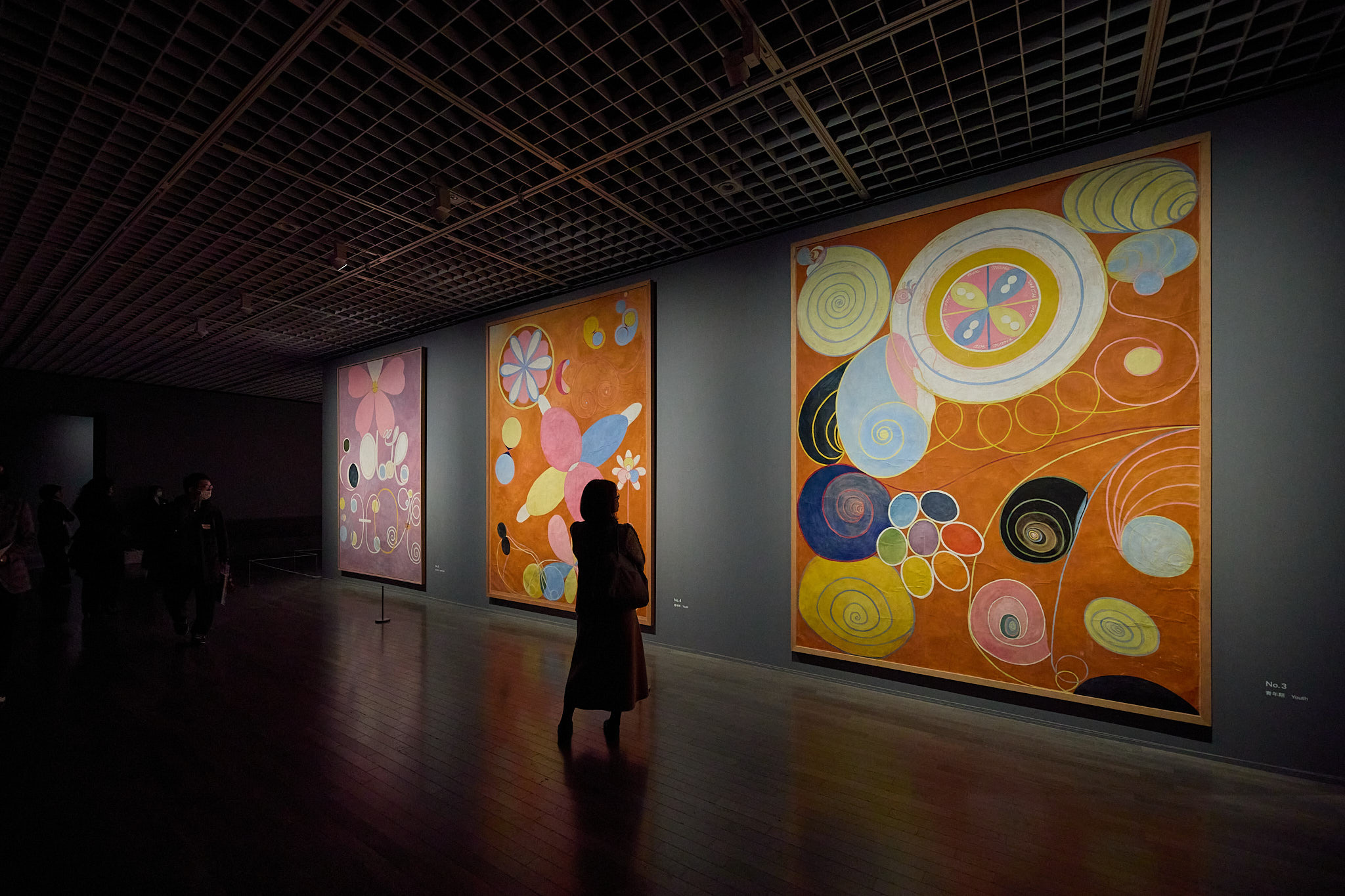 神秘的な抽象絵画世界へ、ヒルマ・アフ・クリントの展覧会がアジア初上陸