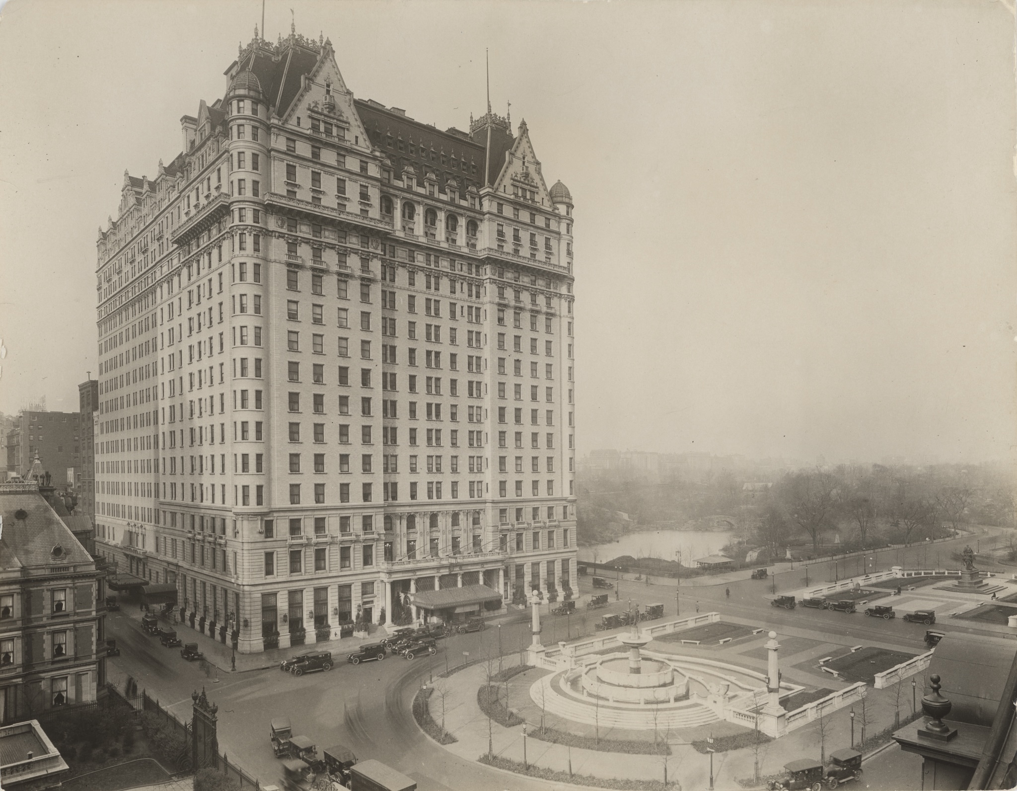 The Plaza Hotel in a black-and-white photos from the 1920s. 