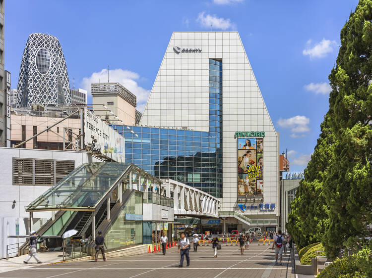 Shinjuku’s Mylord department store to close this March