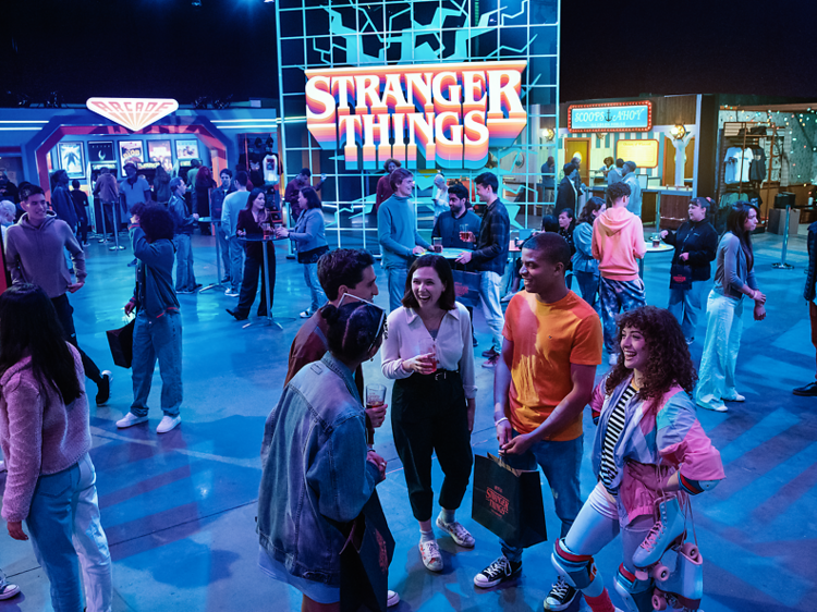 Bem-vindo ao mundo invertido: experiência da série Stranger Things chega ao Rio