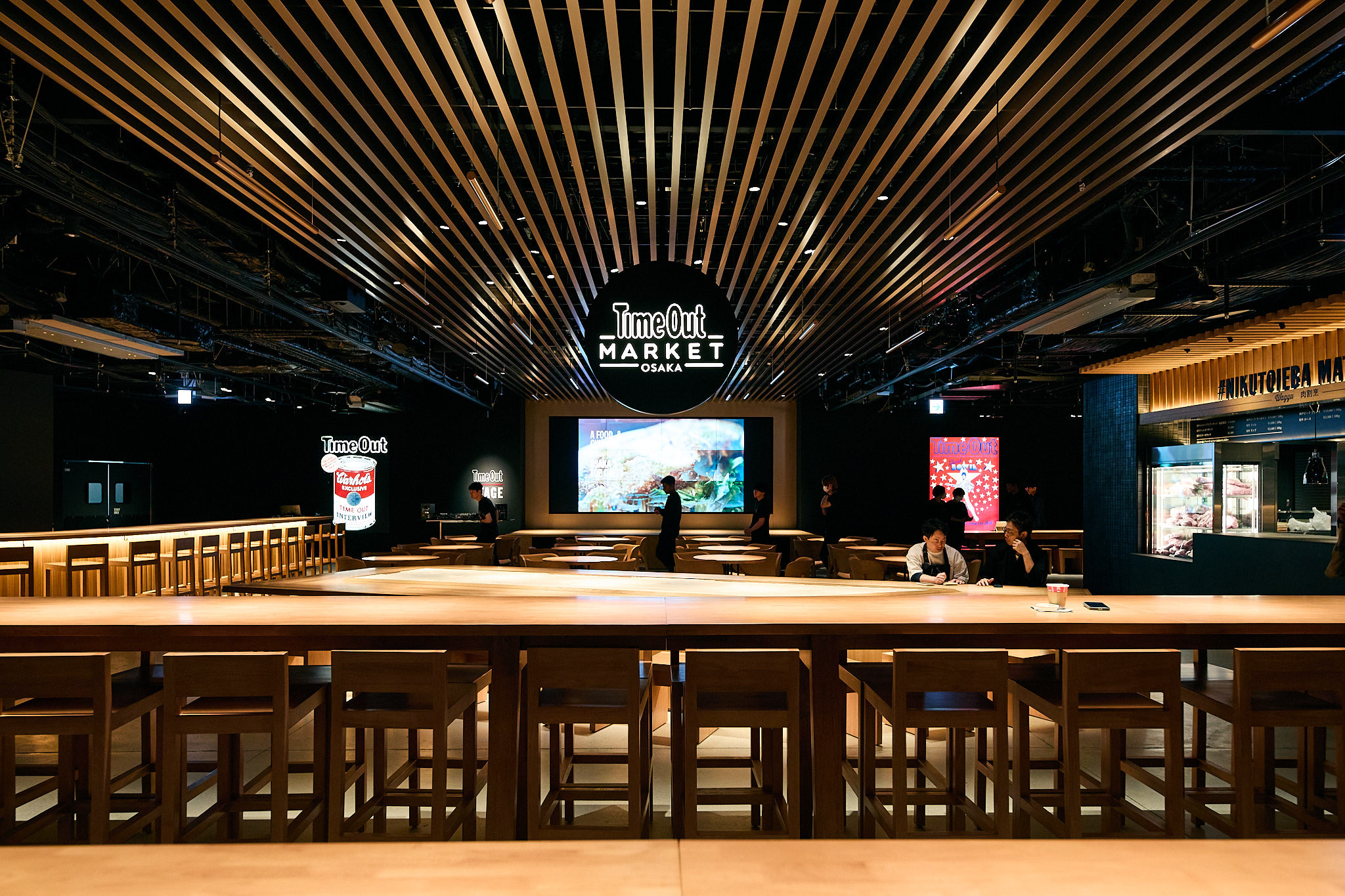Time Out Market Osaka의 할로윈 한정 메뉴와 10월 31일 이벤트 대표 이미지