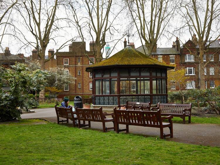 Hang out in Paddington Street Gardens Hang out in Paddington Street Gardens