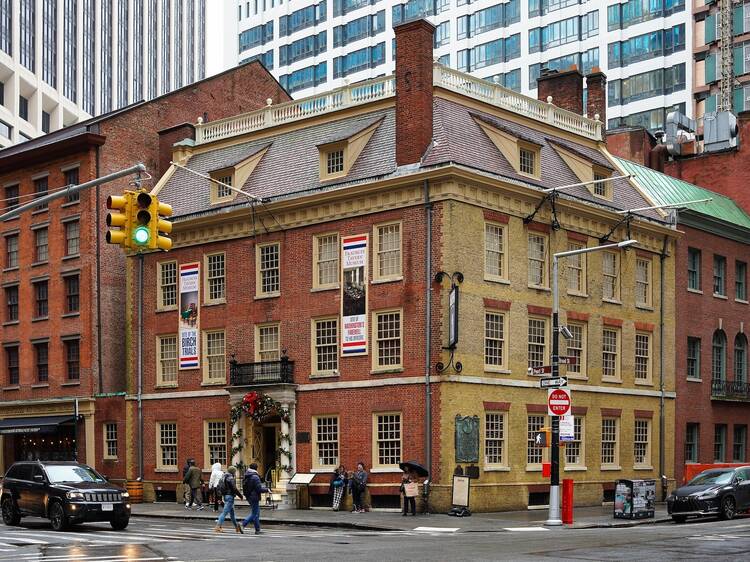 A new exhibit at Fraunces Tavern explores NYC's ties to the American Revolution