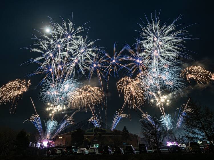 The event is one of the most comfortable and exclusive fireworks shows in Japan