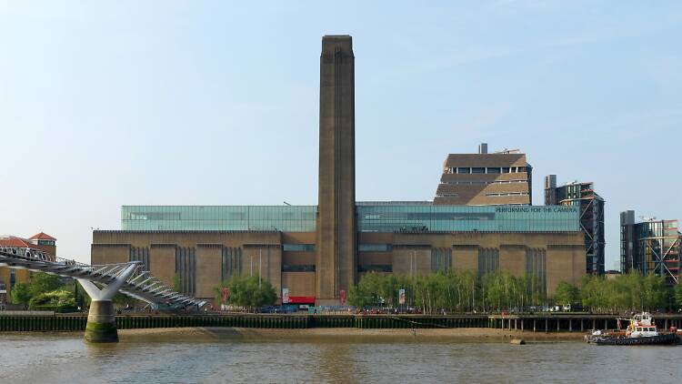 Tate Modern exterior from the North Bank