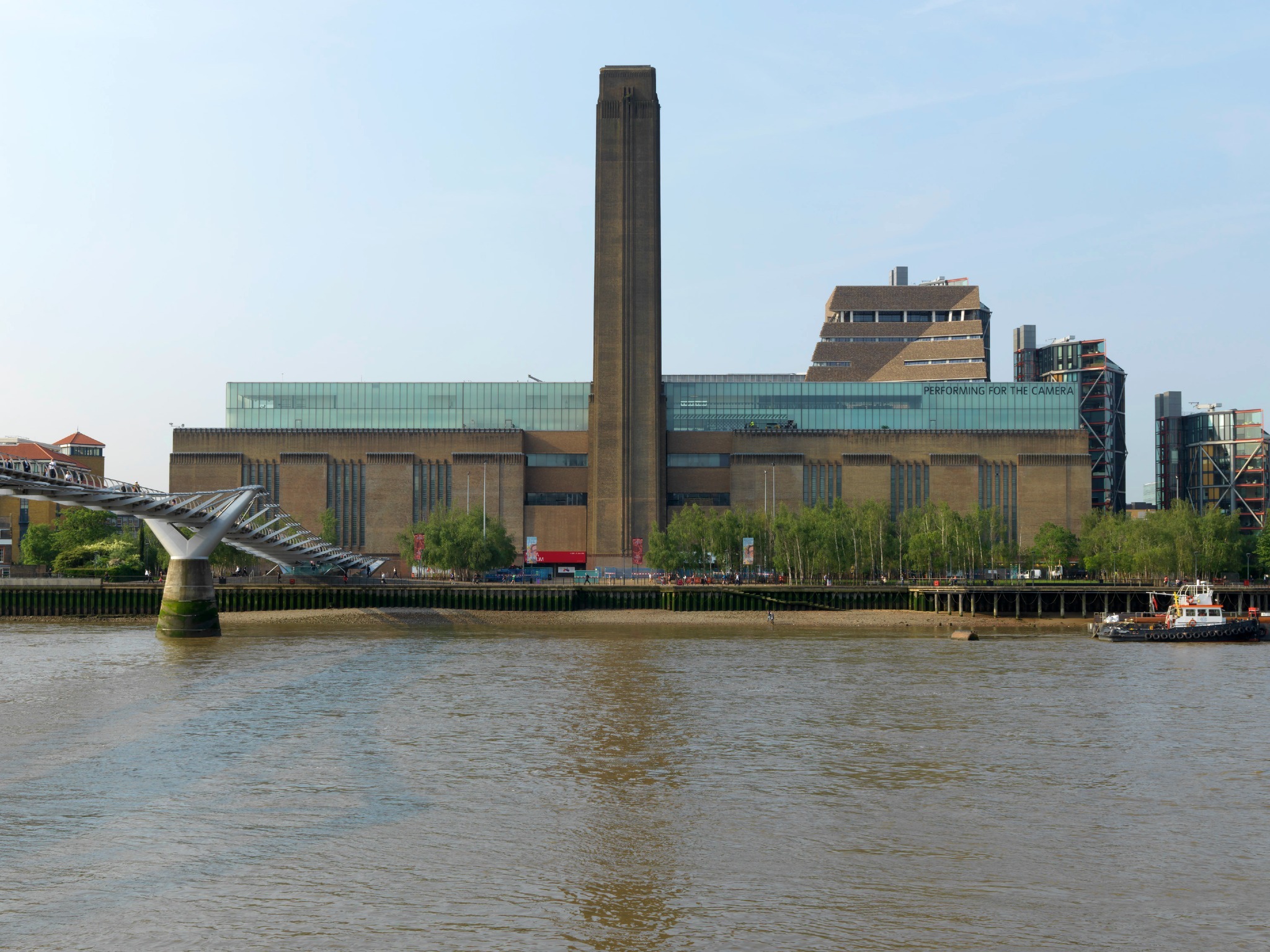 Tate Modern exterior from the North Bank