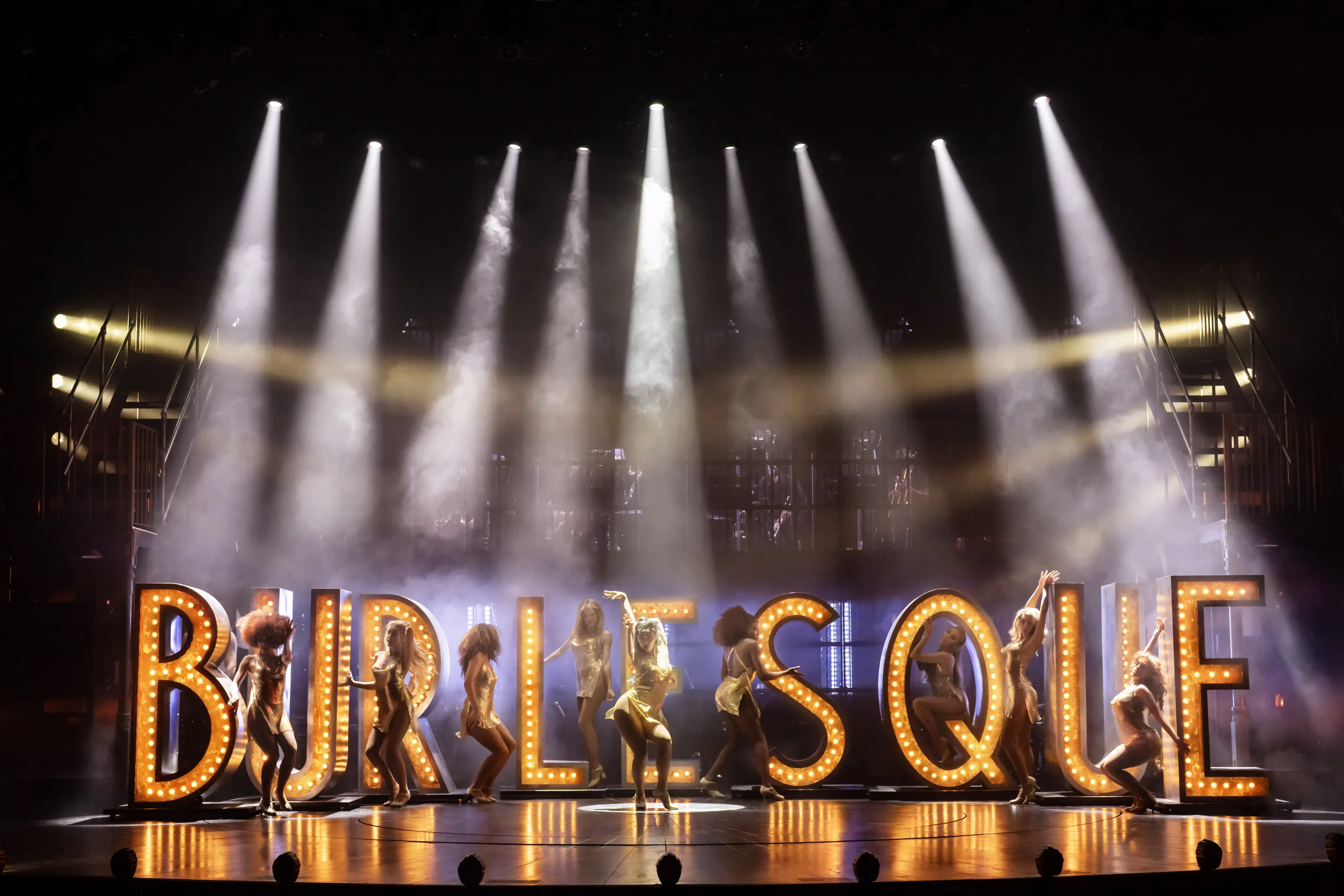Burlesque, Savioy Theatre, 2025