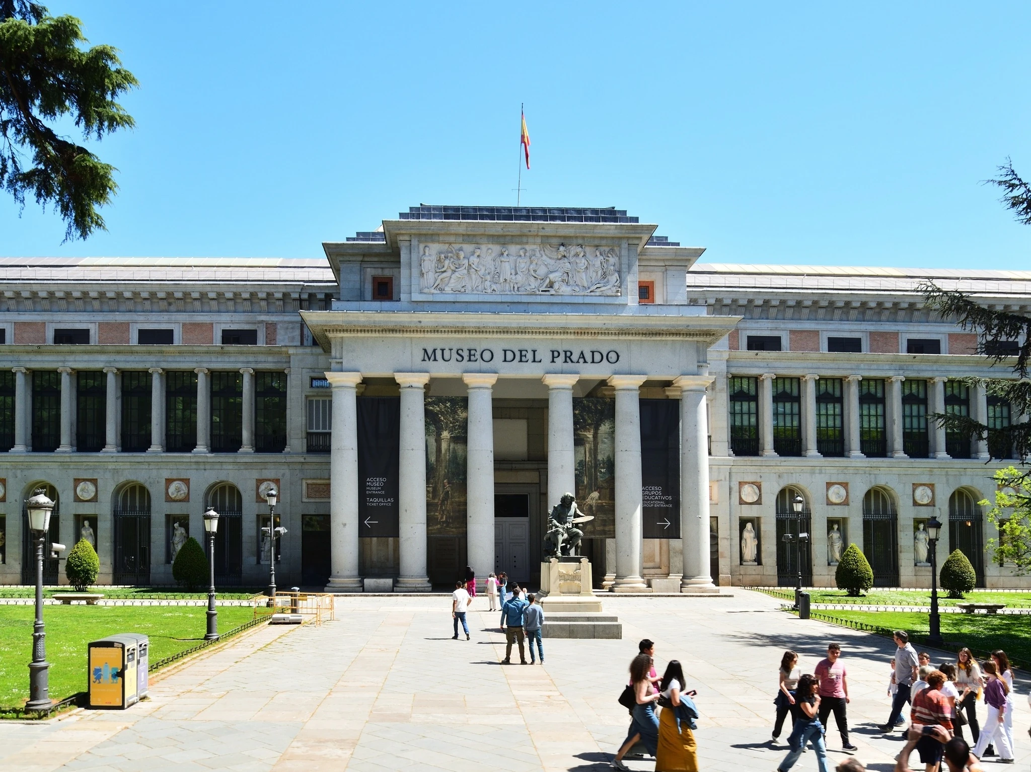 Prado Museum facade and Velazquez statue.