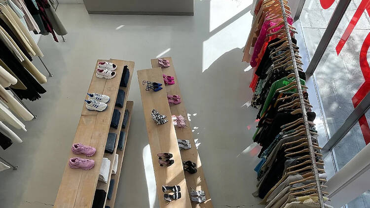 Interior de la tienda Ekseption