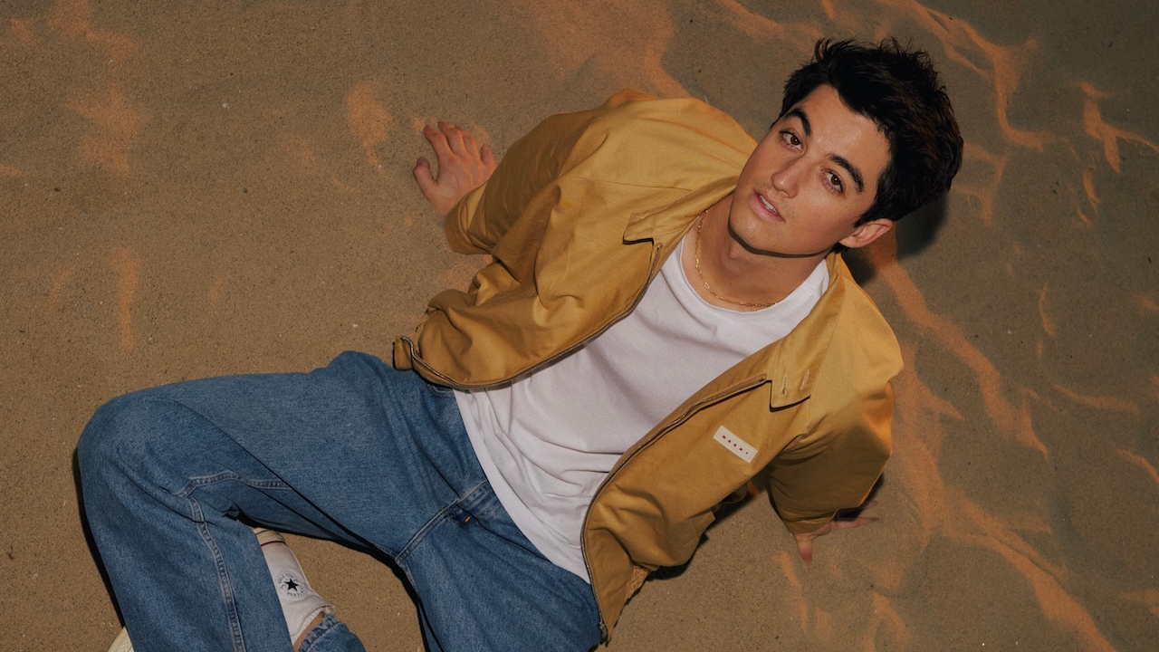 Elijah Woods Give Me The Sunlight! tour in Hong Kong