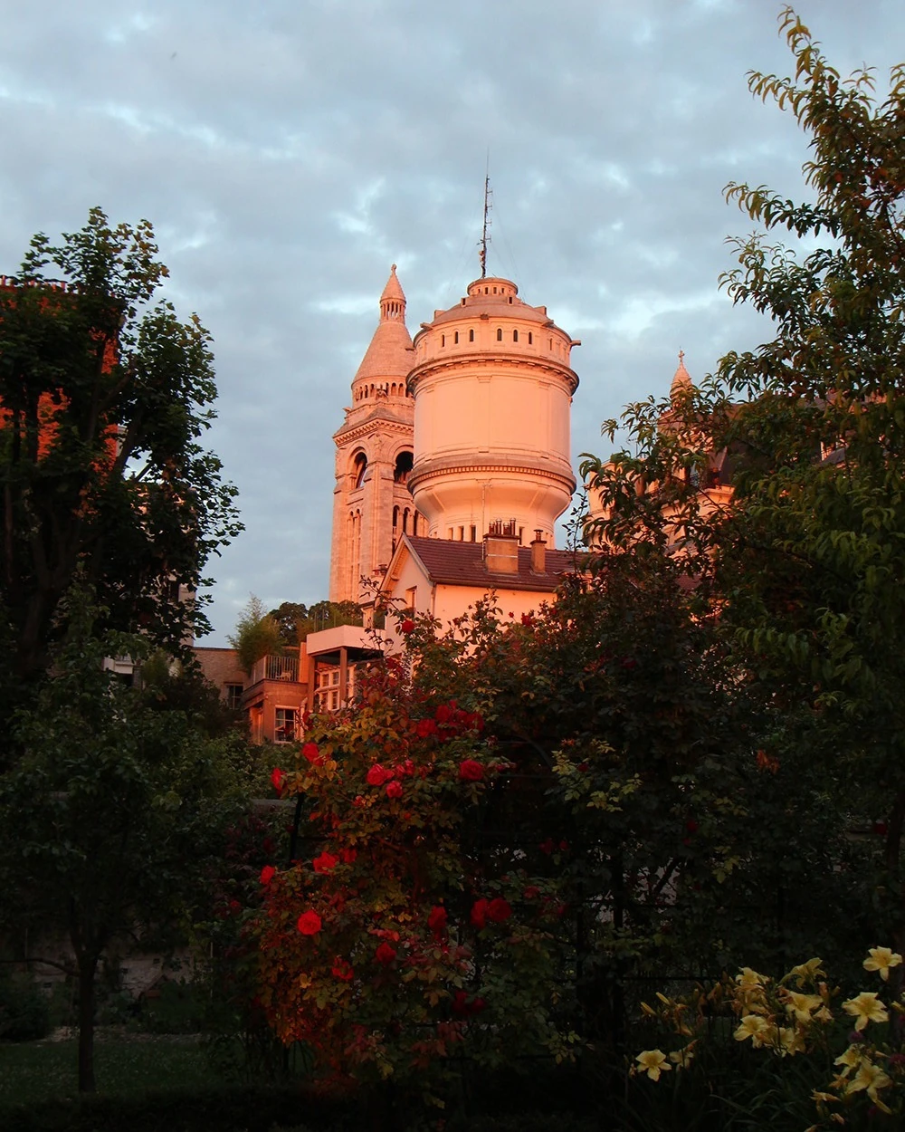 Chocolat et impressionnisme : la chasse aux &oelig;ufs la plus po&eacute;tique de Montmartre