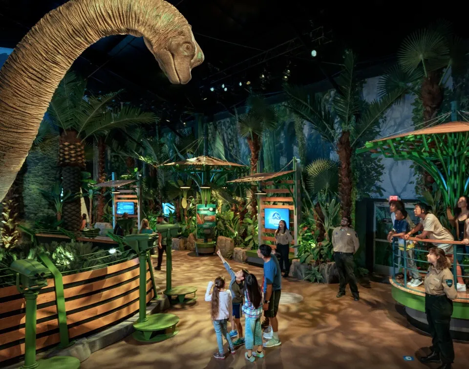 Jurassic World: The Experience