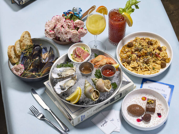 À Poêle French Bistro