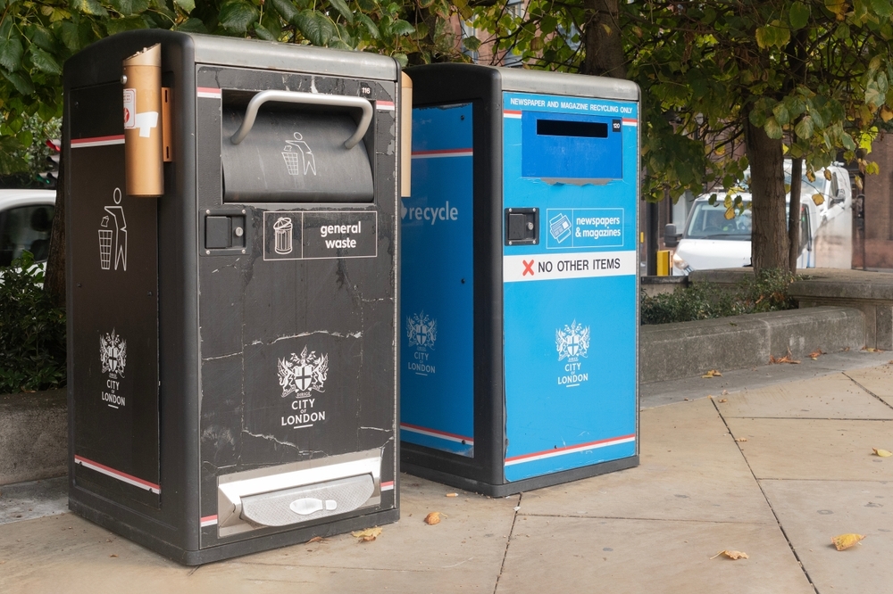 A general waste and recycling bin in the City of London
