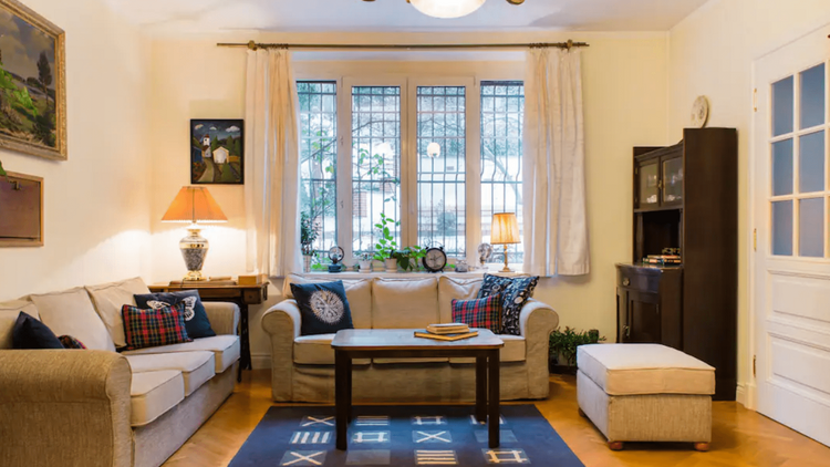 The dog-friendly cubist villa in Prague 5