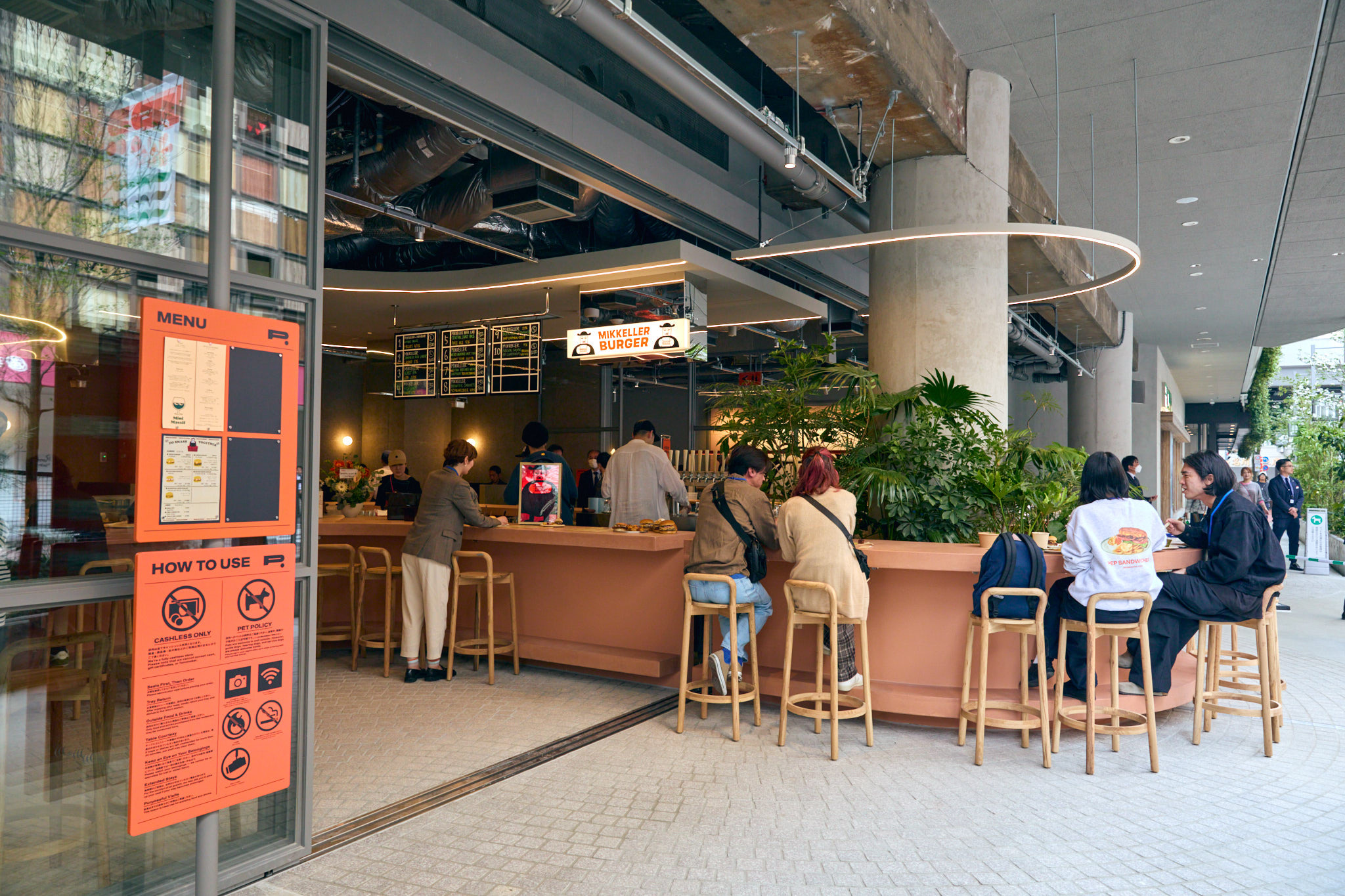 二子玉川にマッシーフやミッケラーバーガーら個性的な人気店が集結した