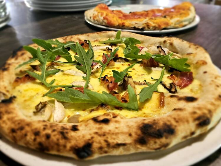 Pizza Vesuvio