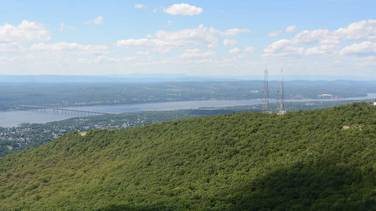 Yellow Trail at Mount Beacon