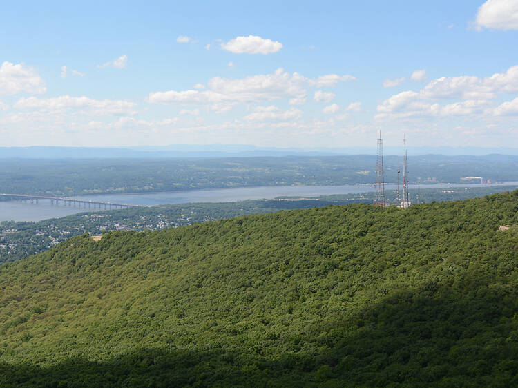 Yellow Trail at Mount Beacon