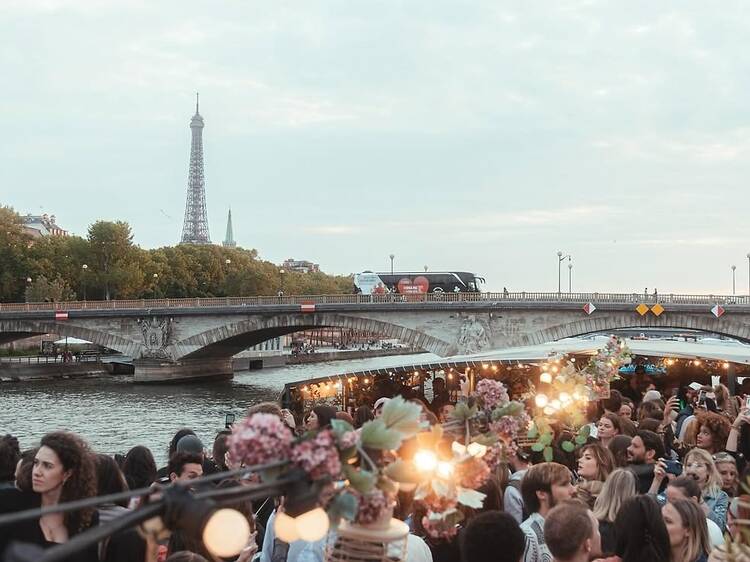 S'ambiancer sur les flots du festival croisiériste de la Madrague