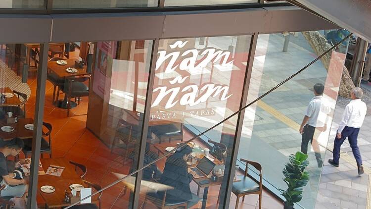 Namnam Pasta and Tapas, Silom Edge