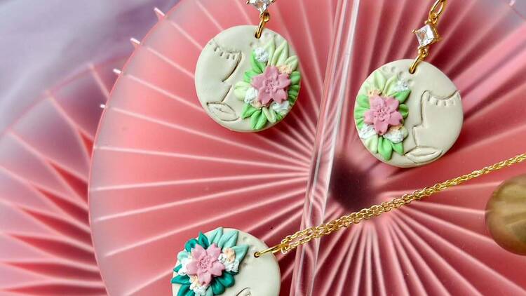 Try a jewellery-making class