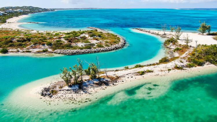 Explore the outer islands