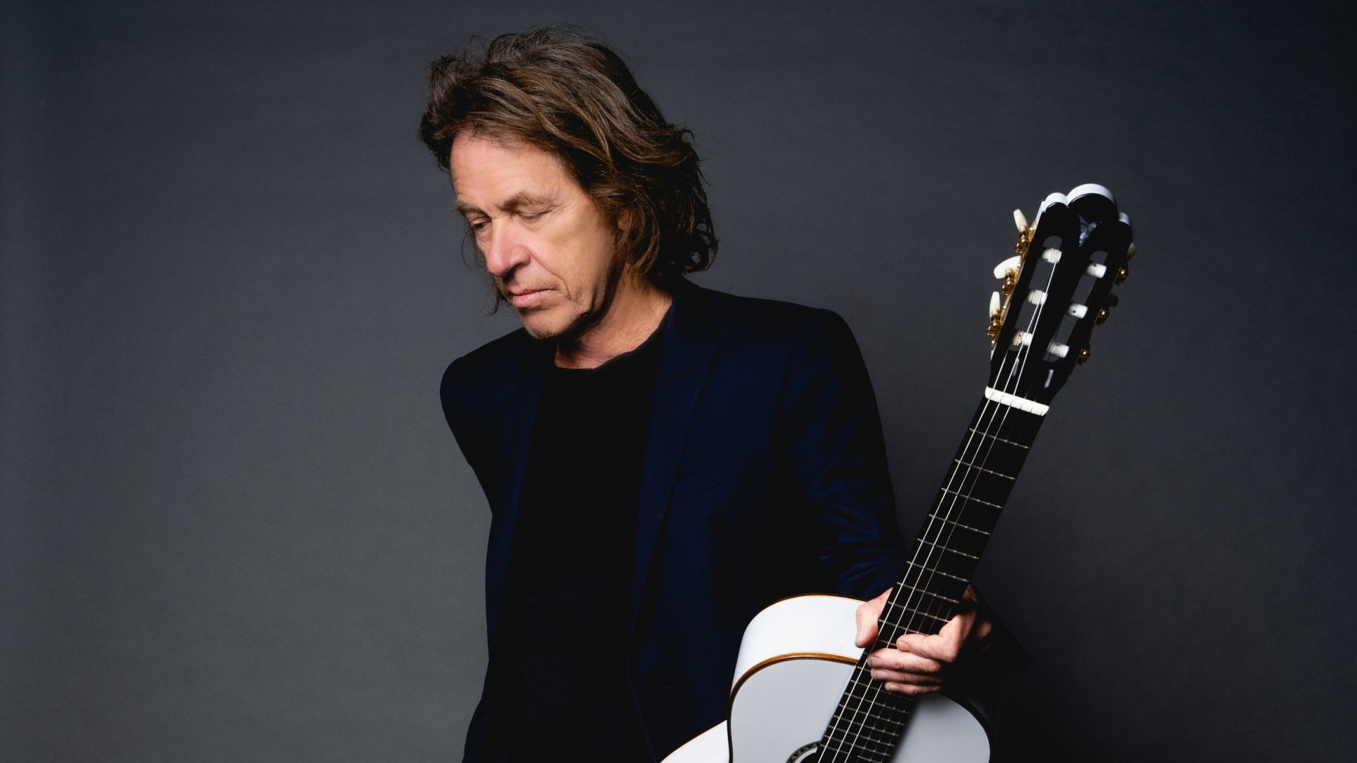 Dominic Miller en Sala Villanos