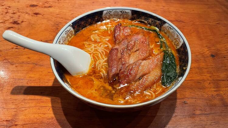 支那麺 はしご 本店
