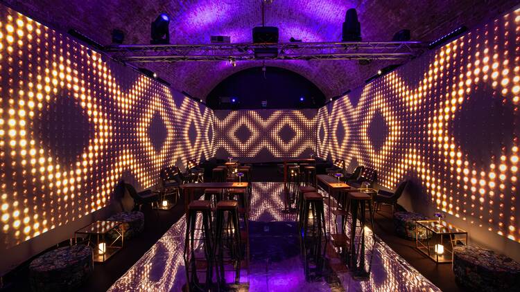 Aures London
