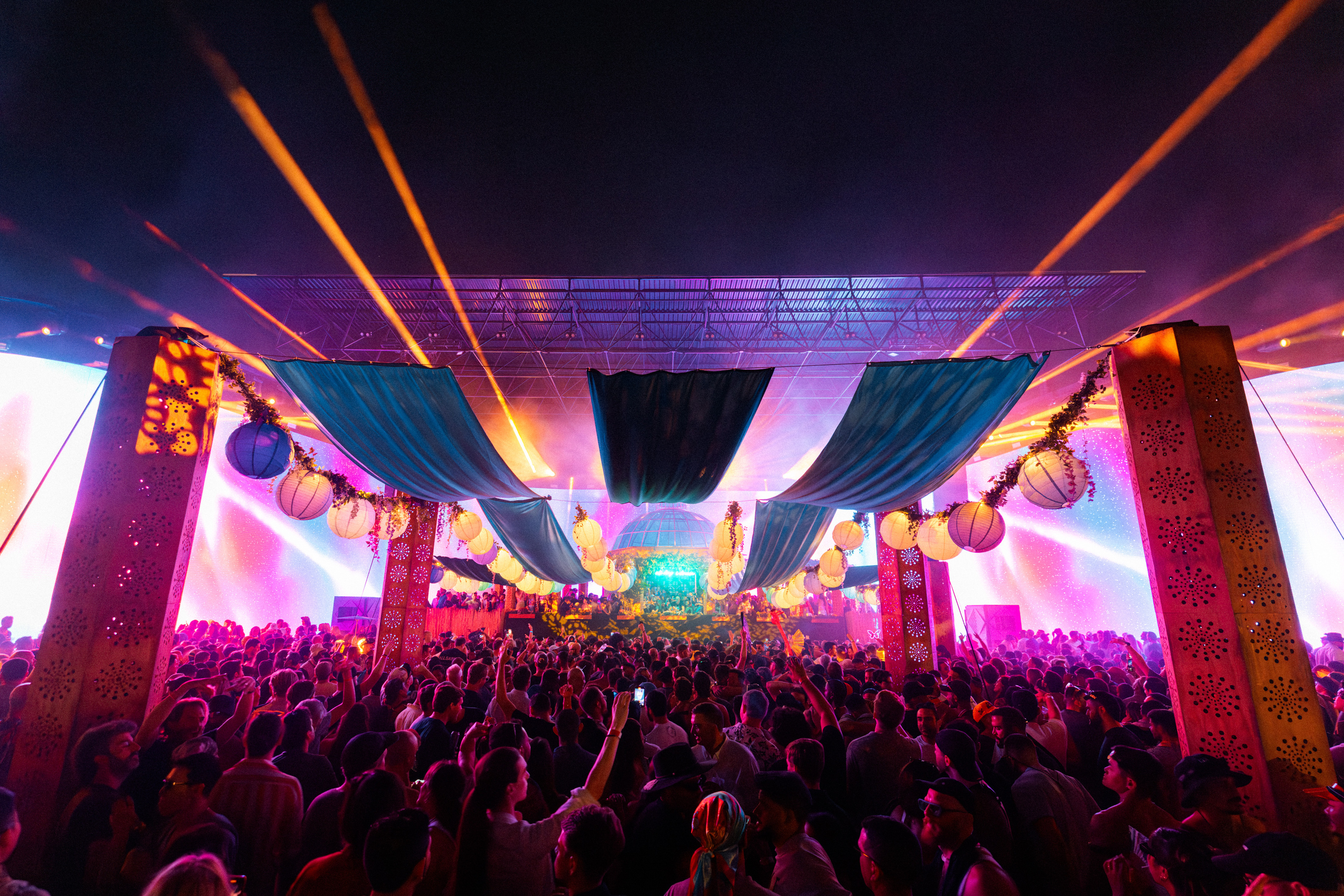 All Day I Dream of Love in Los Angeles | Pershing Square Park | Music in Los Angeles