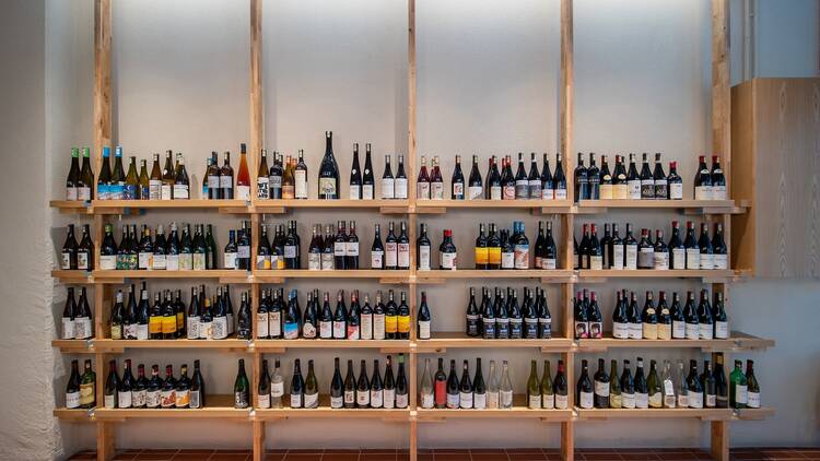 Basic Wine Store