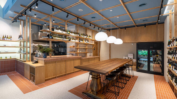Basic Wine Store
